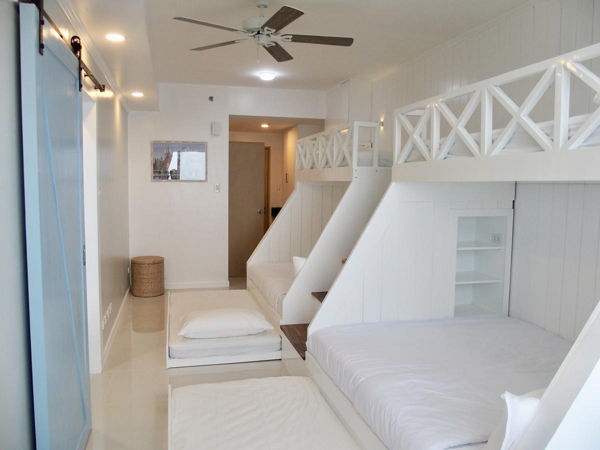 Cozy Family Suite With Stunning View Of Taal Tagaytay City Екстер'єр фото